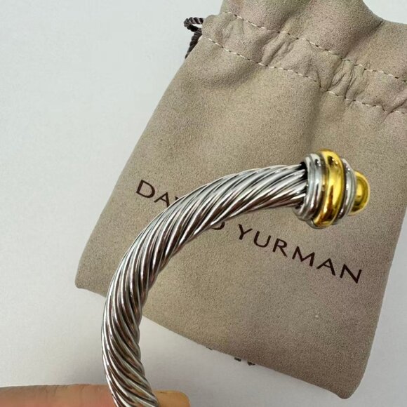 David Yurman 7mm Cable Classics Bracelet Gold Dome with 14K Yellow Gold - Picture 4 of 6